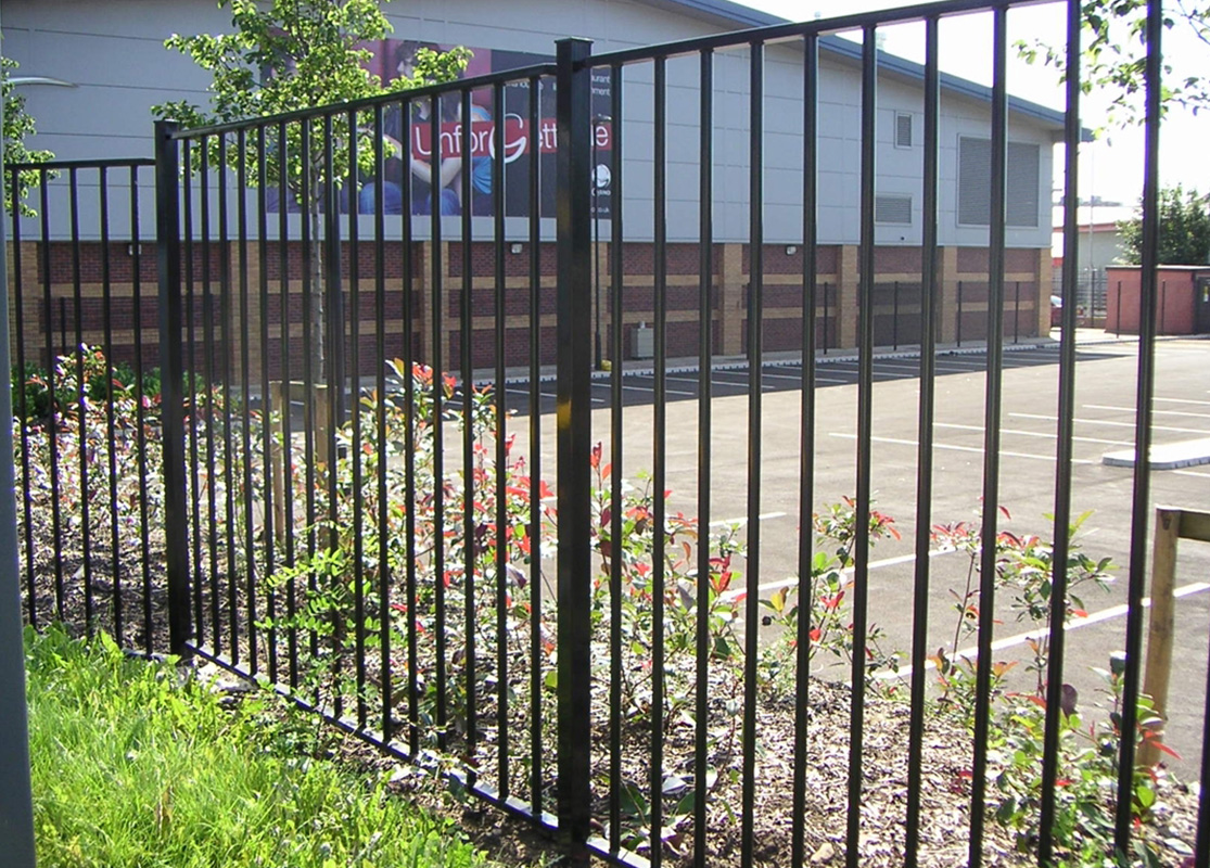 Tubular Railings Urban Fencing